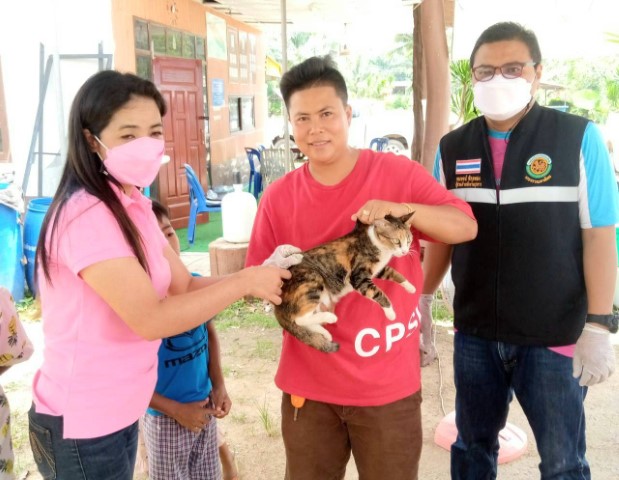 ลงพื้นที่ หมู่ที่1บ้านท่านหญิงดำเนินโครงการสัตว์ปลอดโรค คนปลอดภัยจากโรคพิษสุนัขบ้า ประจำปีงบประมาณ 2565 